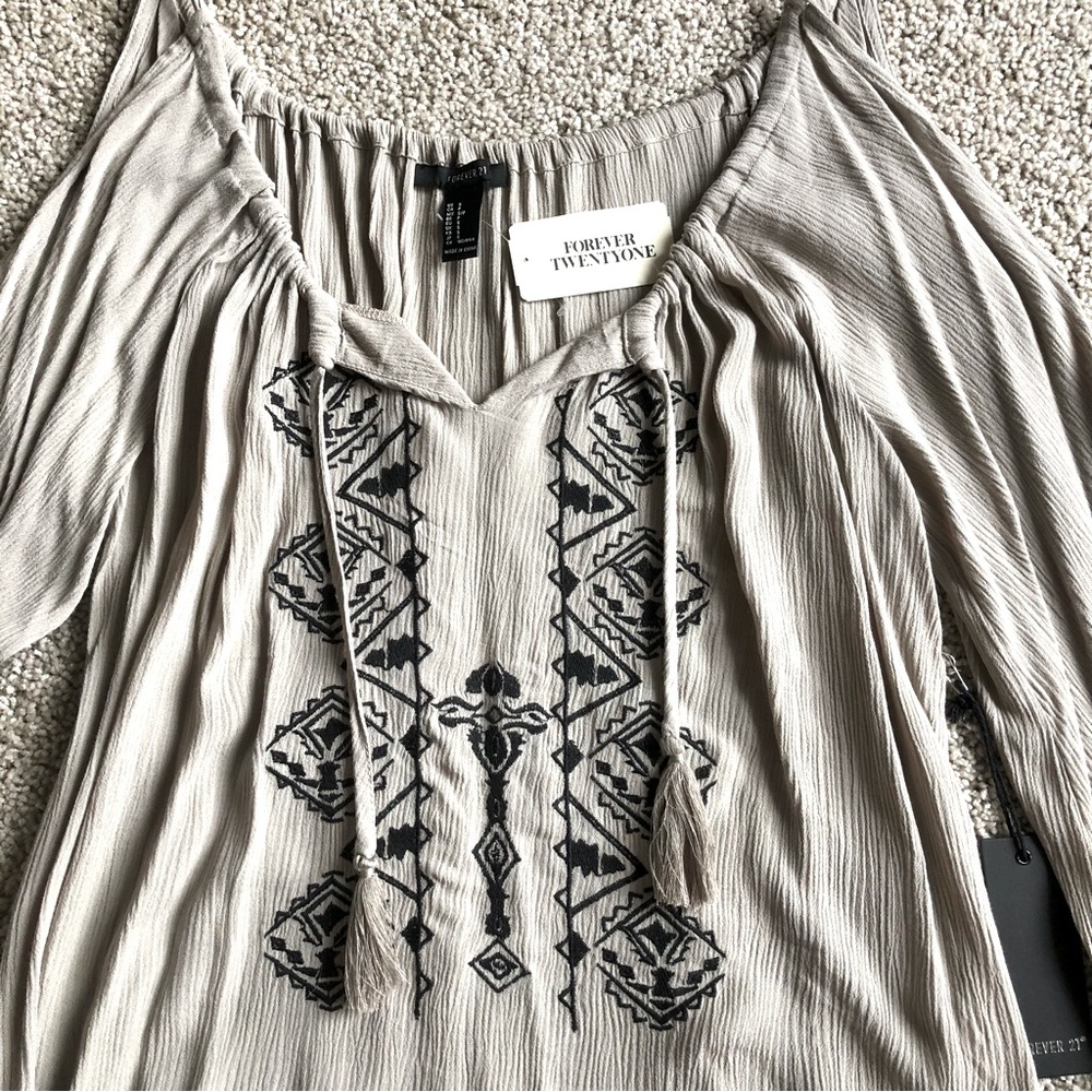 Blouse - Picture 2 of 2